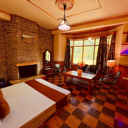 Woods Villa- A Luxury Mountains View Cottages 马拉里 外观 照片