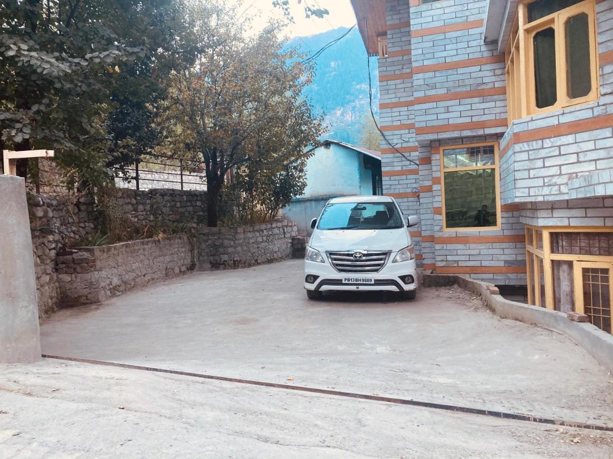 Woods Villa- A Luxury Mountains View Cottages 马拉里 外观 照片