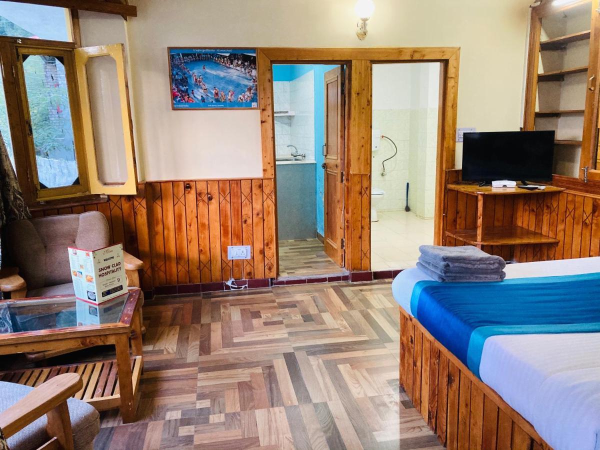 Woods Villa- A Luxury Mountains View Cottages 马拉里 外观 照片