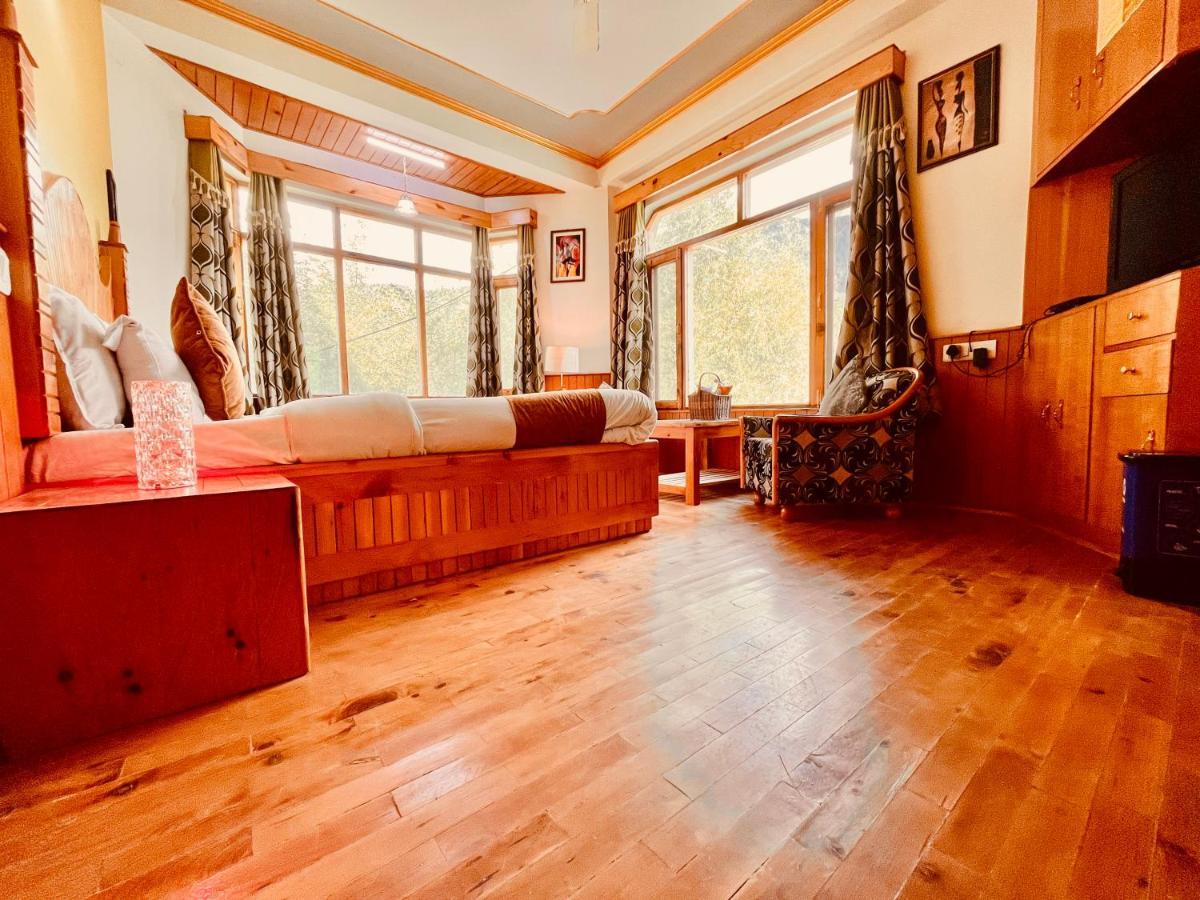 Woods Villa- A Luxury Mountains View Cottages 马拉里 外观 照片
