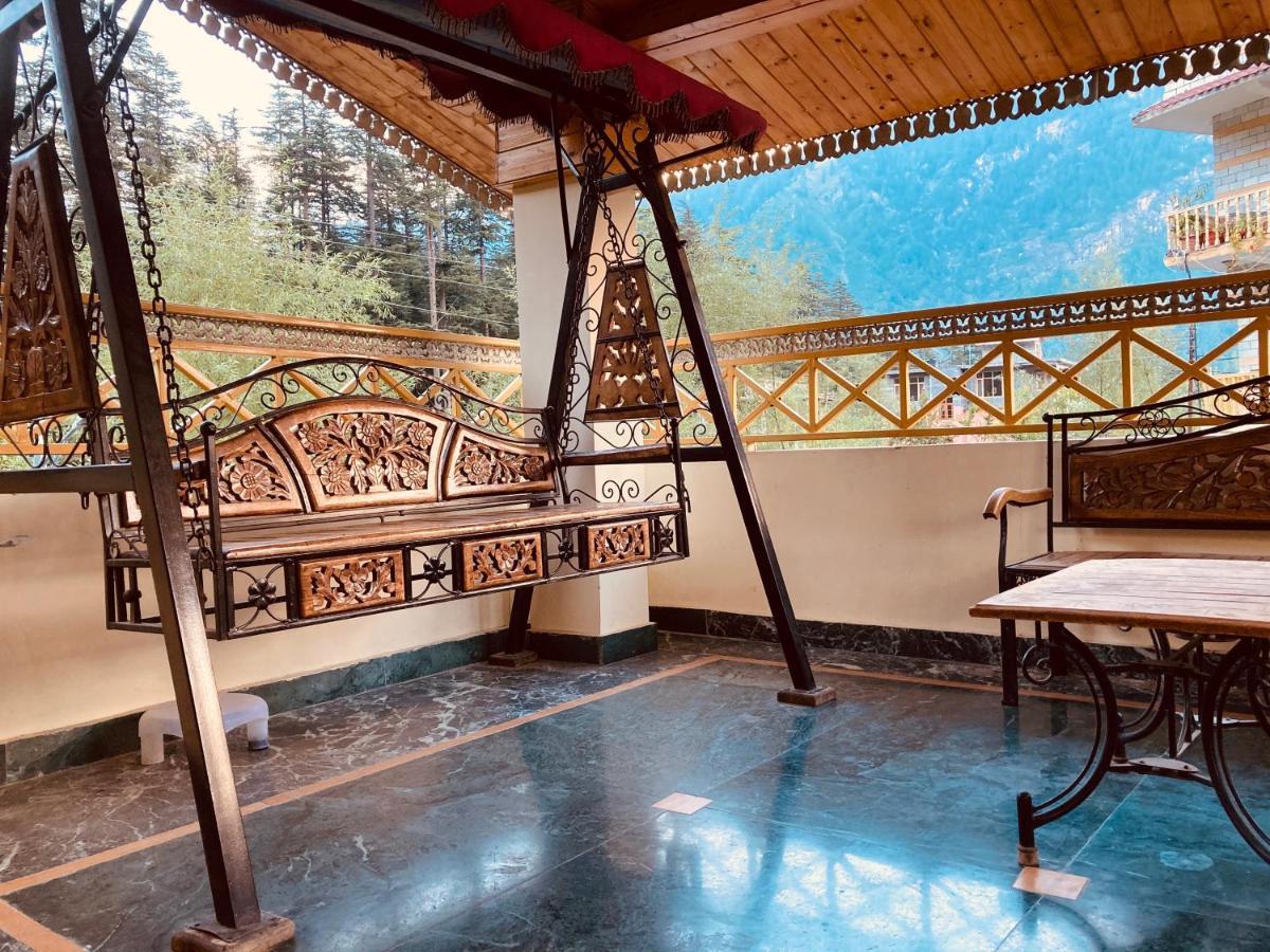 Woods Villa- A Luxury Mountains View Cottages 马拉里 外观 照片