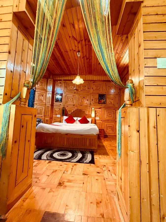 Woods Villa- A Luxury Mountains View Cottages 马拉里 外观 照片