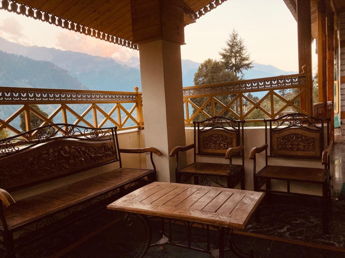 Woods Villa- A Luxury Mountains View Cottages 马拉里 外观 照片