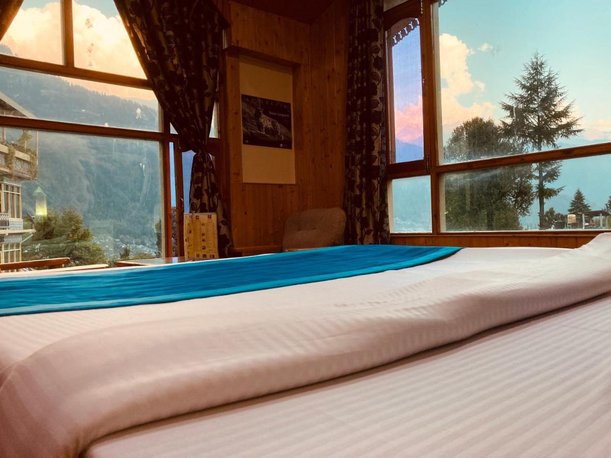Woods Villa- A Luxury Mountains View Cottages 马拉里 外观 照片