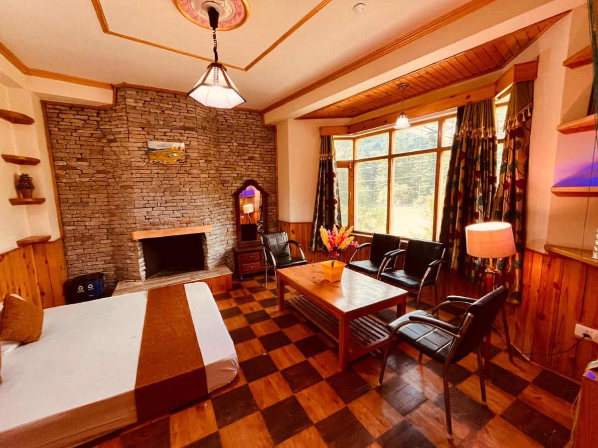 Woods Villa- A Luxury Mountains View Cottages 马拉里 外观 照片